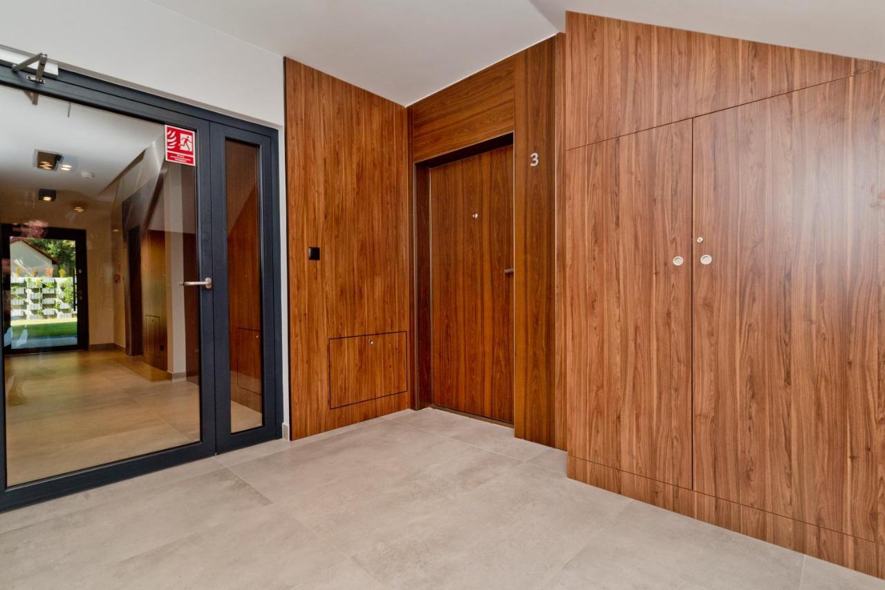 יאסטארניה Blueapart Apartland Residence מראה חיצוני תמונה